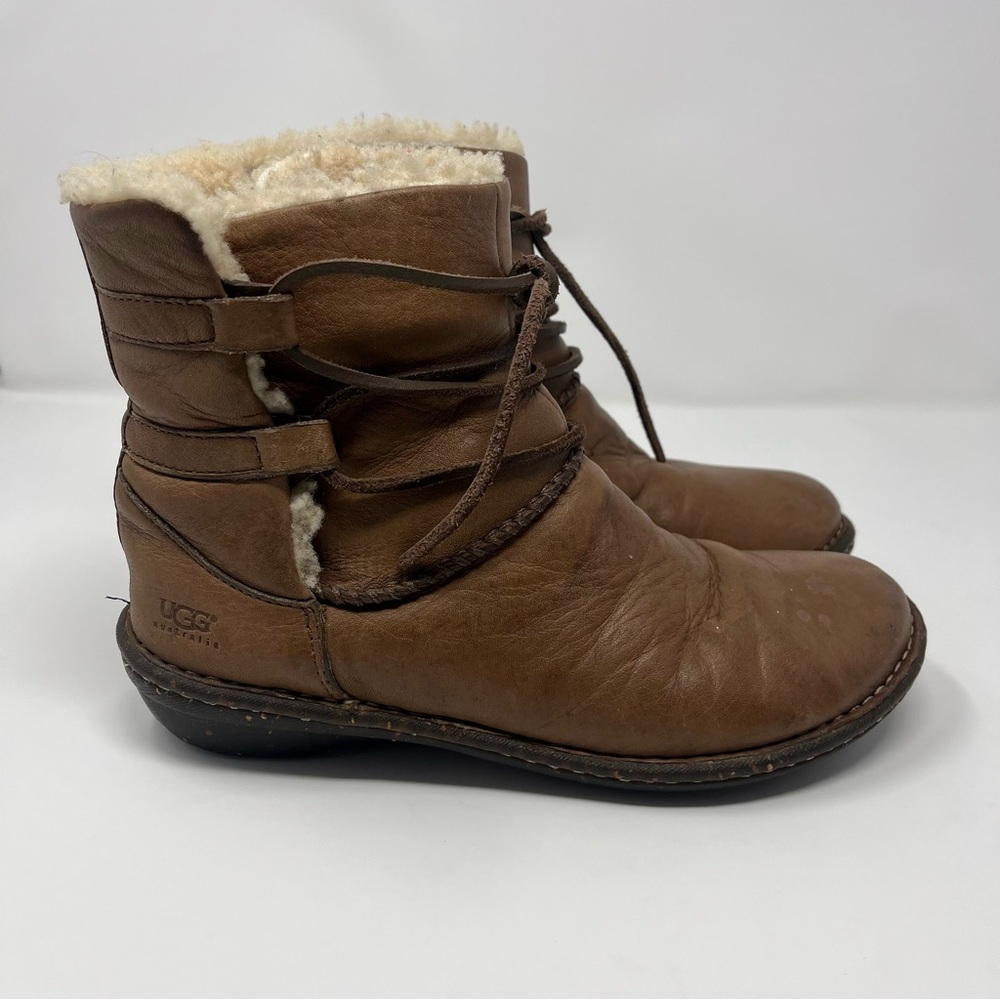 UGG Caspia Shearling Leather Winter Boots 1932 Brown Lace Up Fur Women’s Size 8